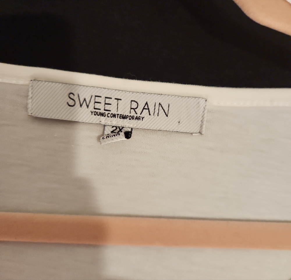 Sweet Rain White Short Sleeve Tee Love Script Eyelet Sleeves 2X - Picture 3 of 7